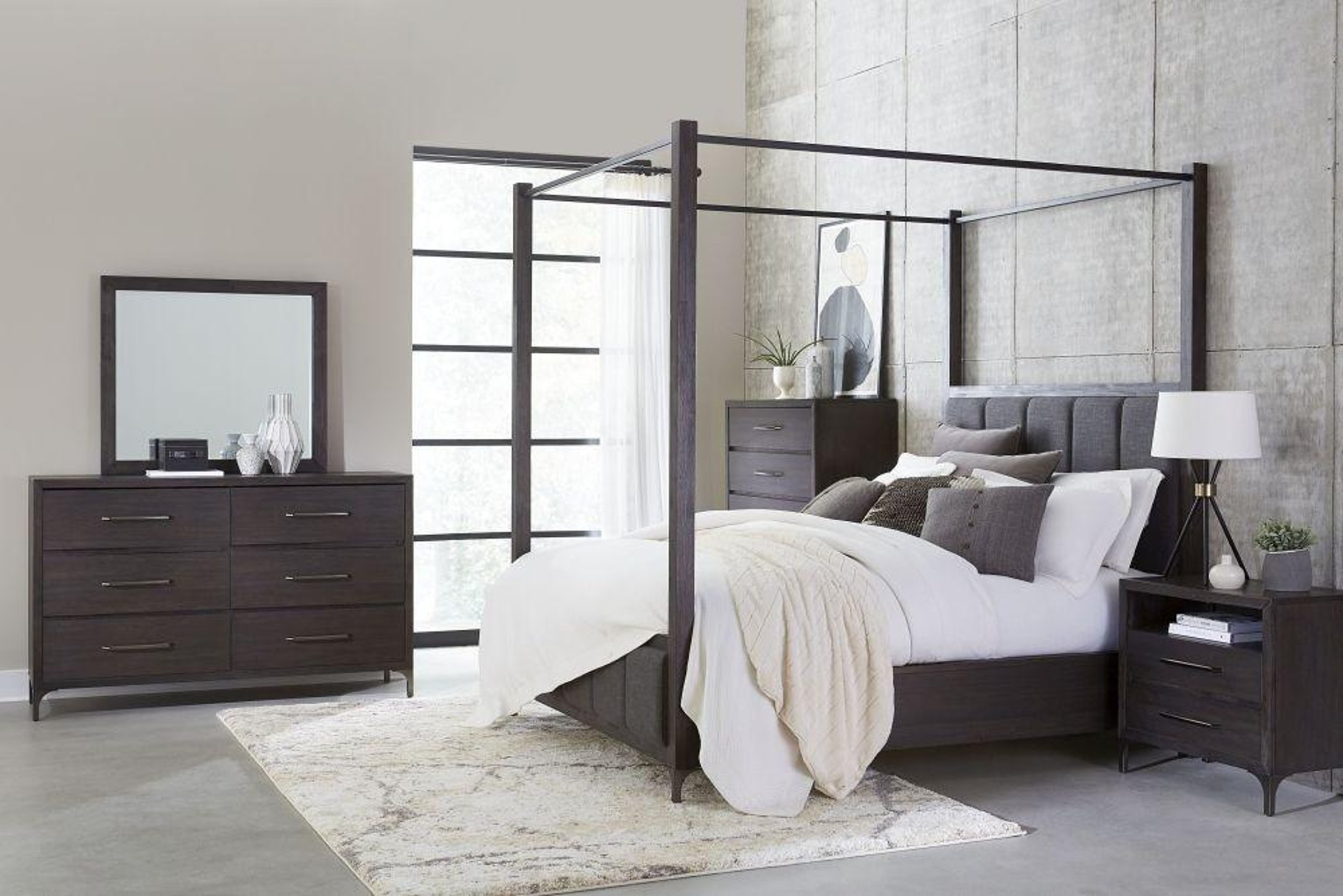 Rooms to go dumont canopy bed (King Size) And Dresser for Sale in